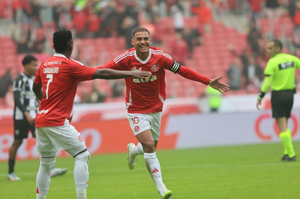 Alan Patrick alcança ano mais goleador da carreira e vira sexto maior artilheiro do Inter no século