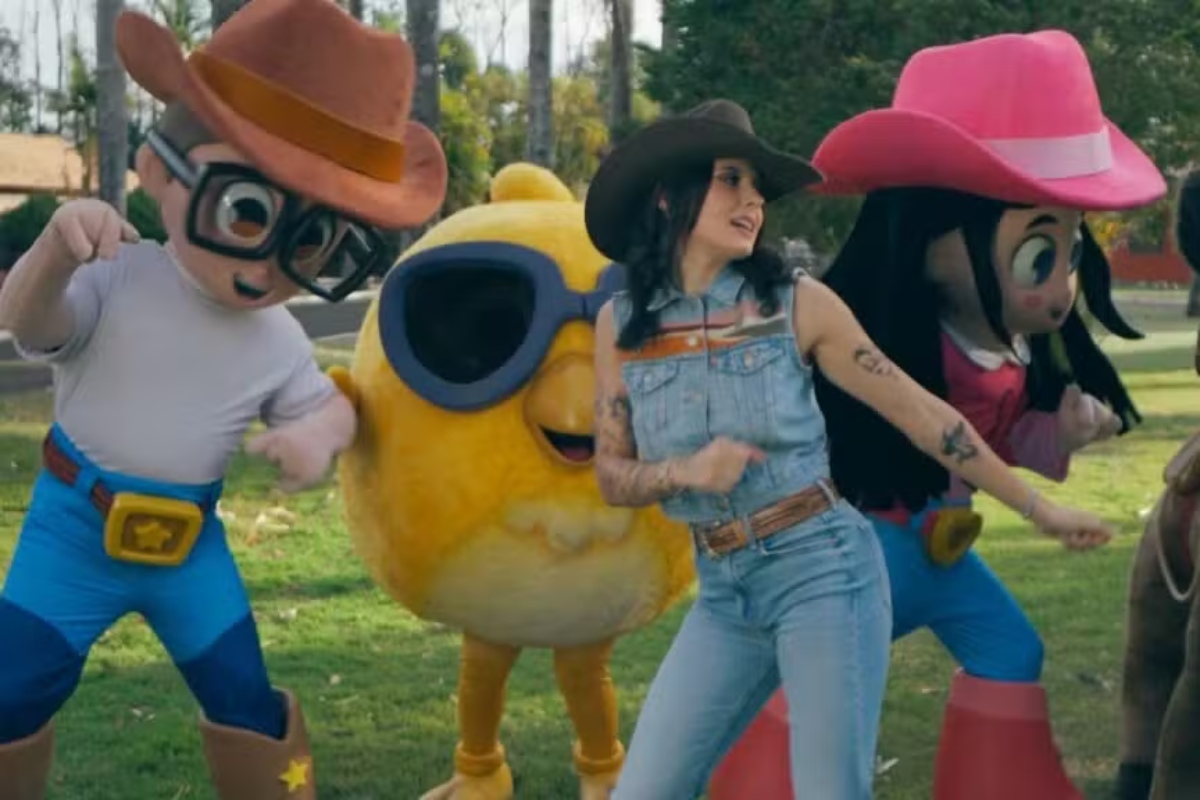 Ana Castela vira animação com a ‘Turma da Boiadeirinha’