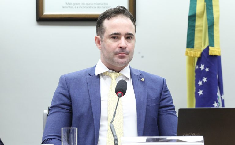 Aprovada em comissão proposta que proíbe condenado por maus-tratos de adotar animal – Notícias