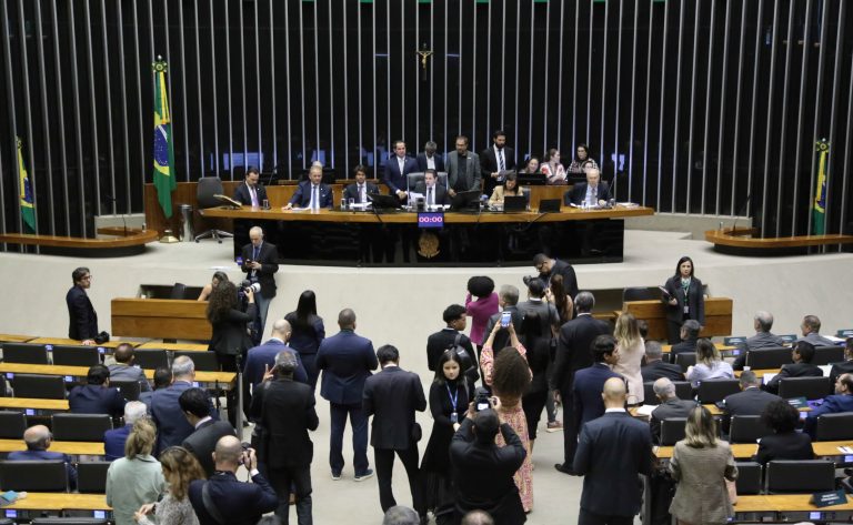 Aprovado texto-base de projeto que proíbe cobrança para sindicatos na folha de aposentados do INSS; acompanhe – Notícias
