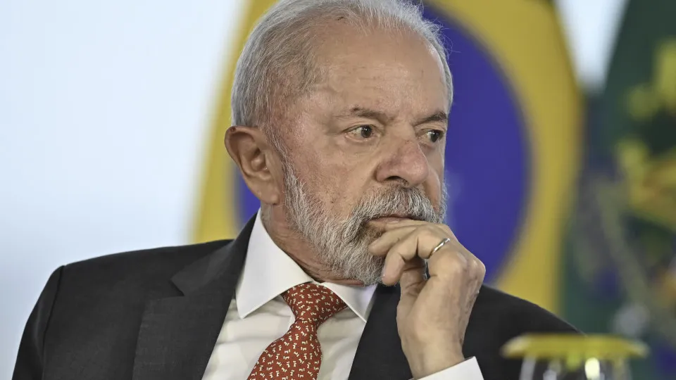 Governo mapeia cargos e ameaça demitir aliados de quem votar por anistia a Bolsonaro
