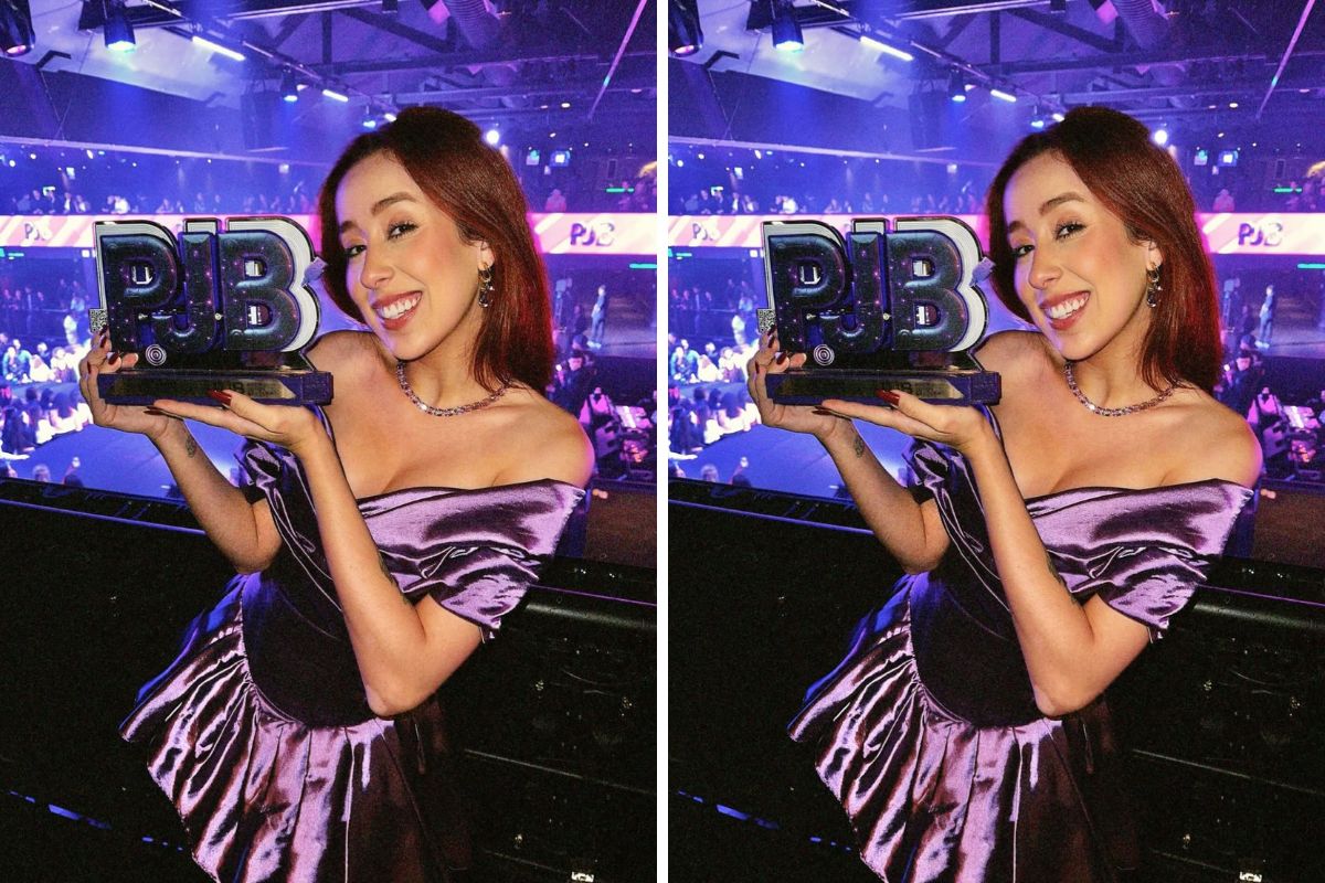 Camila Pudim recebe o prêmio de Melhor Influencer de Make