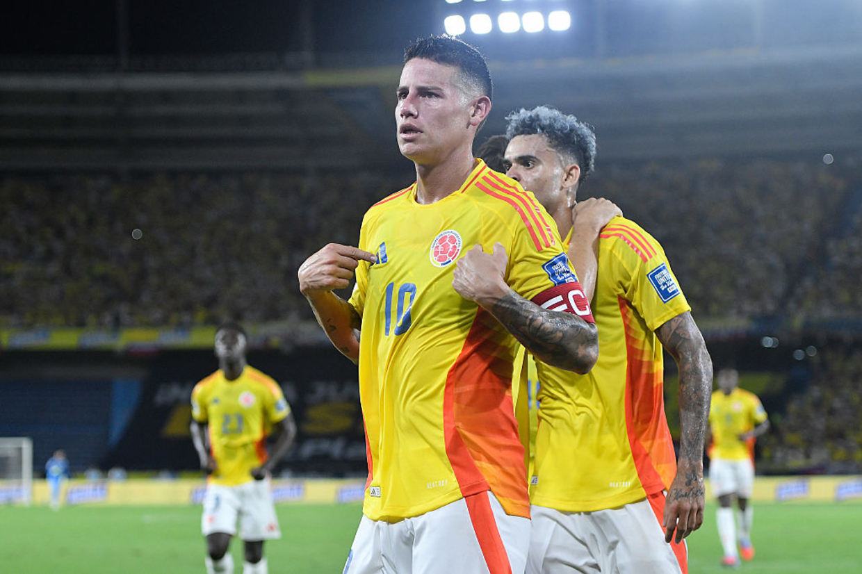 Colômbia controla a Bolívia, vence em Barranquilla e confirma a vaga no Mundial