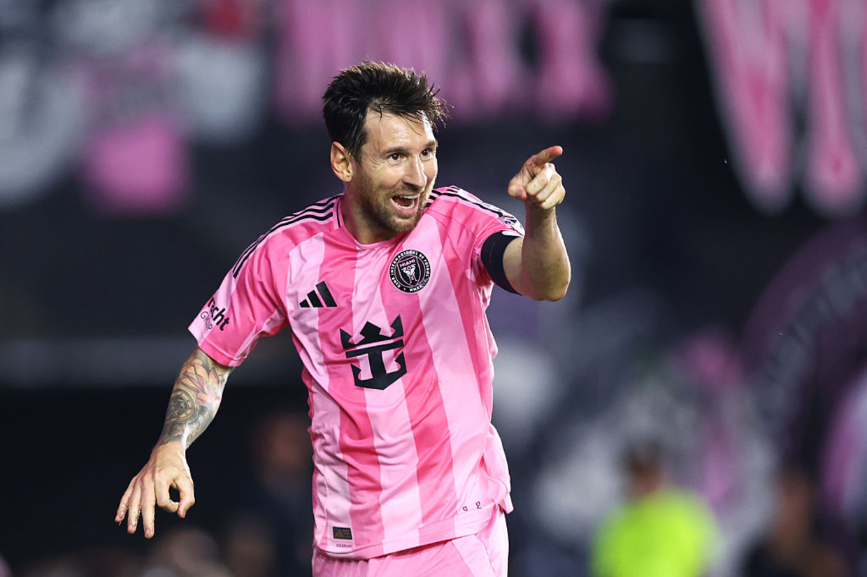 Com velha parceria entre Messi e Alba, Inter Miami bate Seattle para entrar na zona dos playoffs