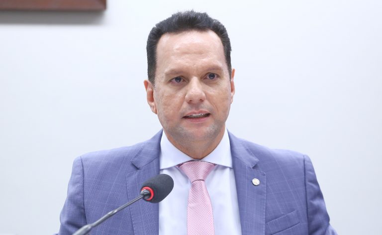 Comissão aprova inclusão de aluguel de máquinas no programa de apoio ao setor de eventos – Notícias