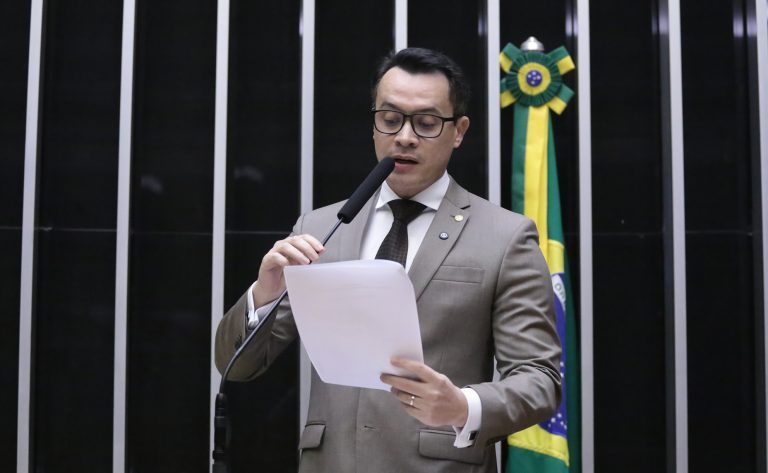 Comissão aprova projeto que dá previsão legal para Disque 100 e prioriza pessoa idosa na telessaúde – Notícias