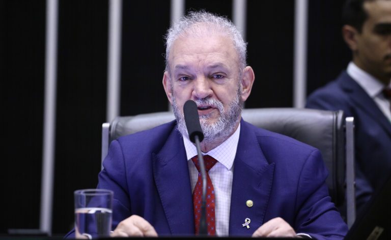 Comissão aprova projeto que permite isenção e dedução do IR para pessoa com deficiência grave ou moderada – Notícias