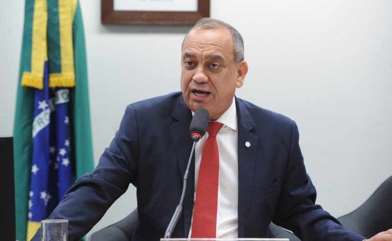 Comissão aprova projeto que preserva incentivos ao esporte em caso de déficit público – Notícias