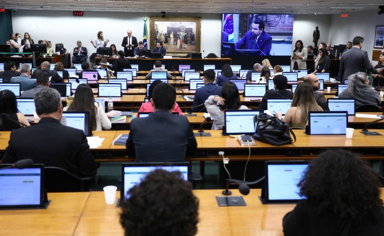 Comissão aprova seis projetos sobre homenagens, cultura e datas comemorativas – Notícias