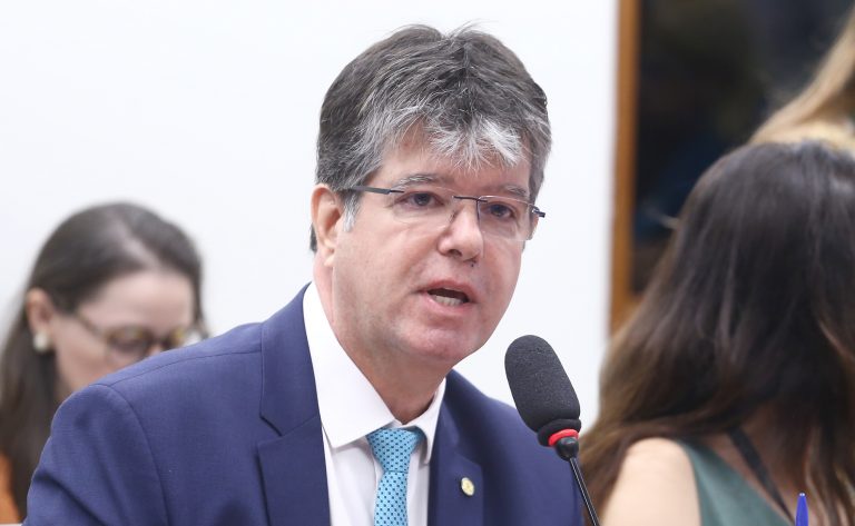 Comissão debate governança e sustentabilidade dos regimes próprios de previdência – Notícias
