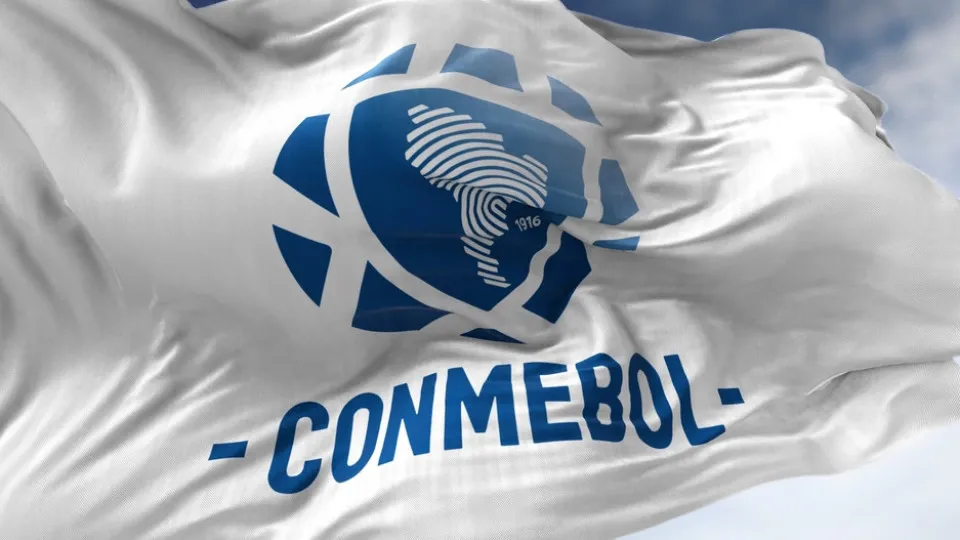 Conmebol diz que tirou suspensão de Plata por ‘integridade’ do jogo
