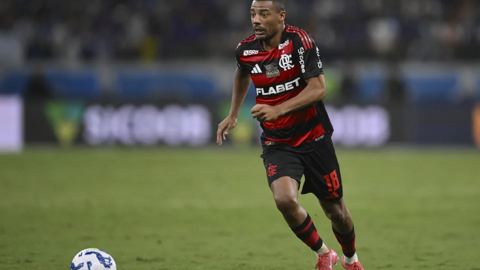 De La Cruz recomeça no Flamengo em jogo com mais minutos após saída de desafeto
