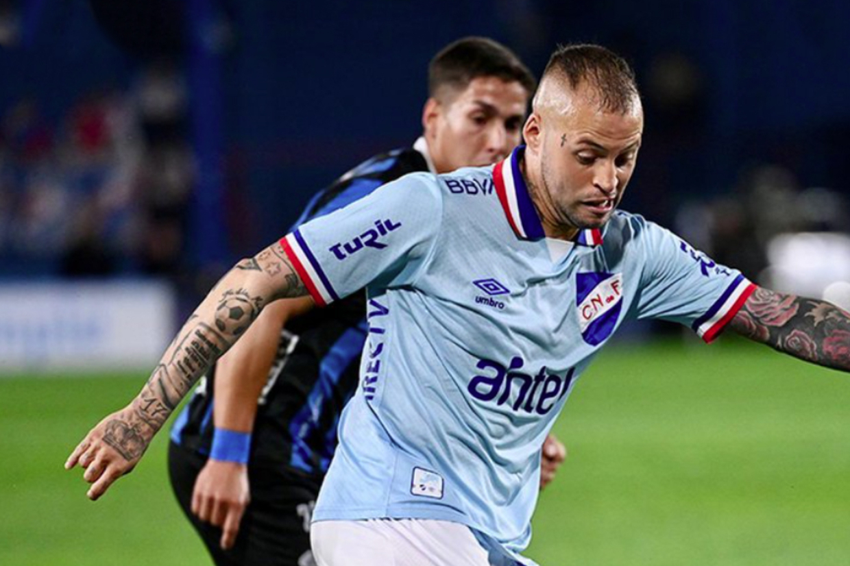 Dupla ex-Inter briga gol a gol pela artilharia no Uruguai