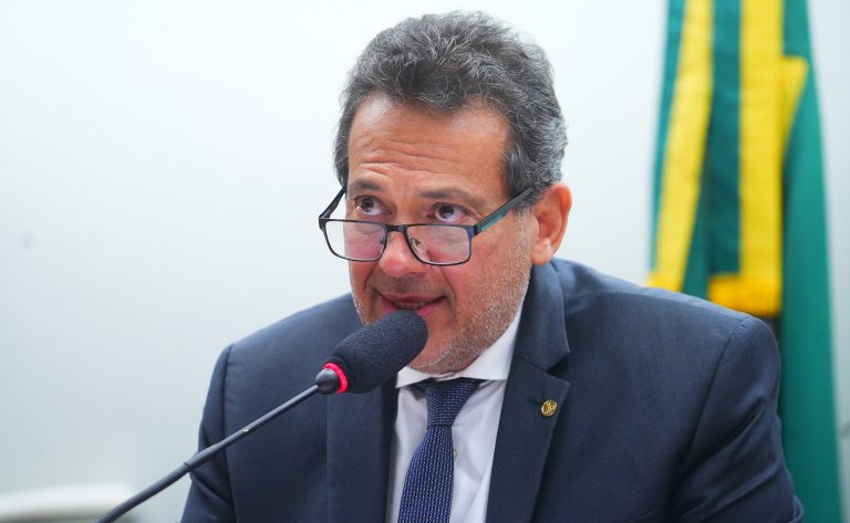 Especialistas admitem excesso de isenções fiscais, mas criticam possibilidade de corte linear – Notícias