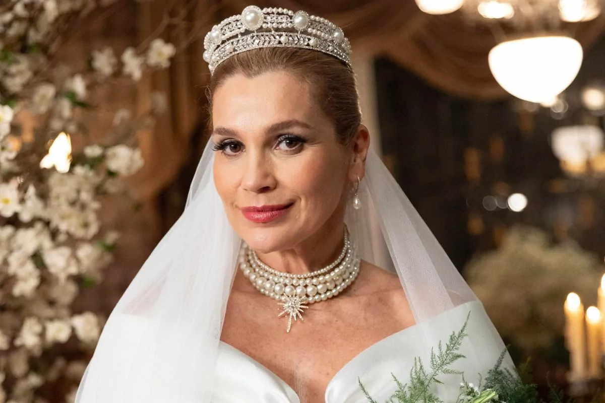 Êta Mundo Melhor: Sandra arma contra Candinho e Celso