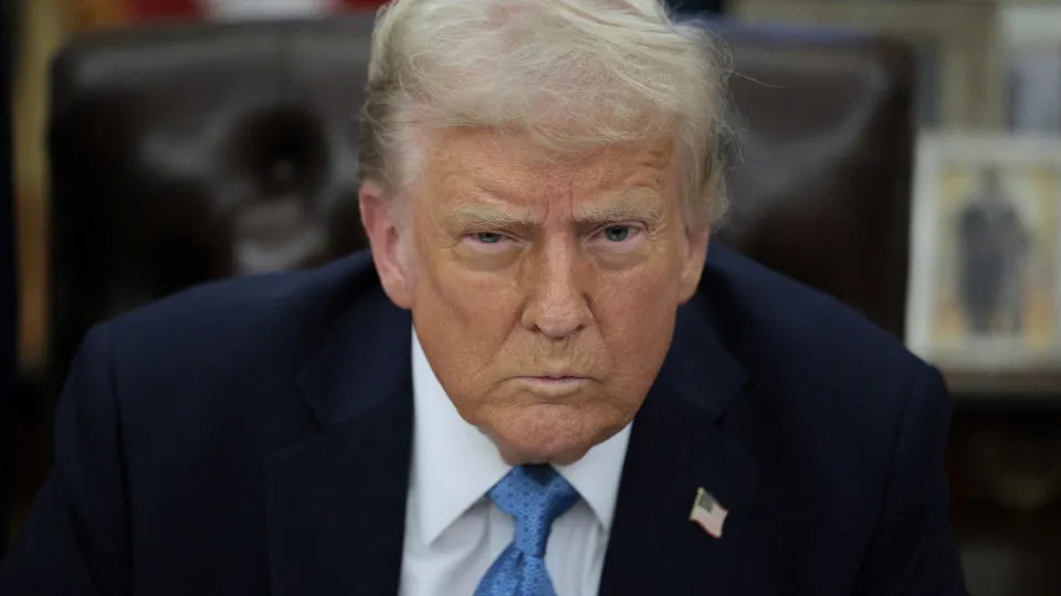 Governo Trump promete revogar visto de médico brasileiro que celebrou morte de Charlie Kirk
