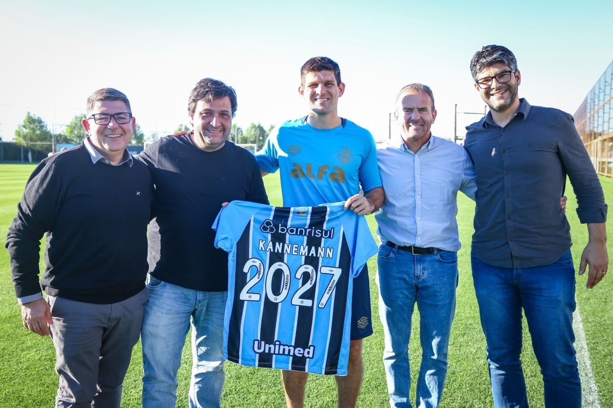 Ídolo fica! Grêmio anuncia renovação com Kannemann até 2027