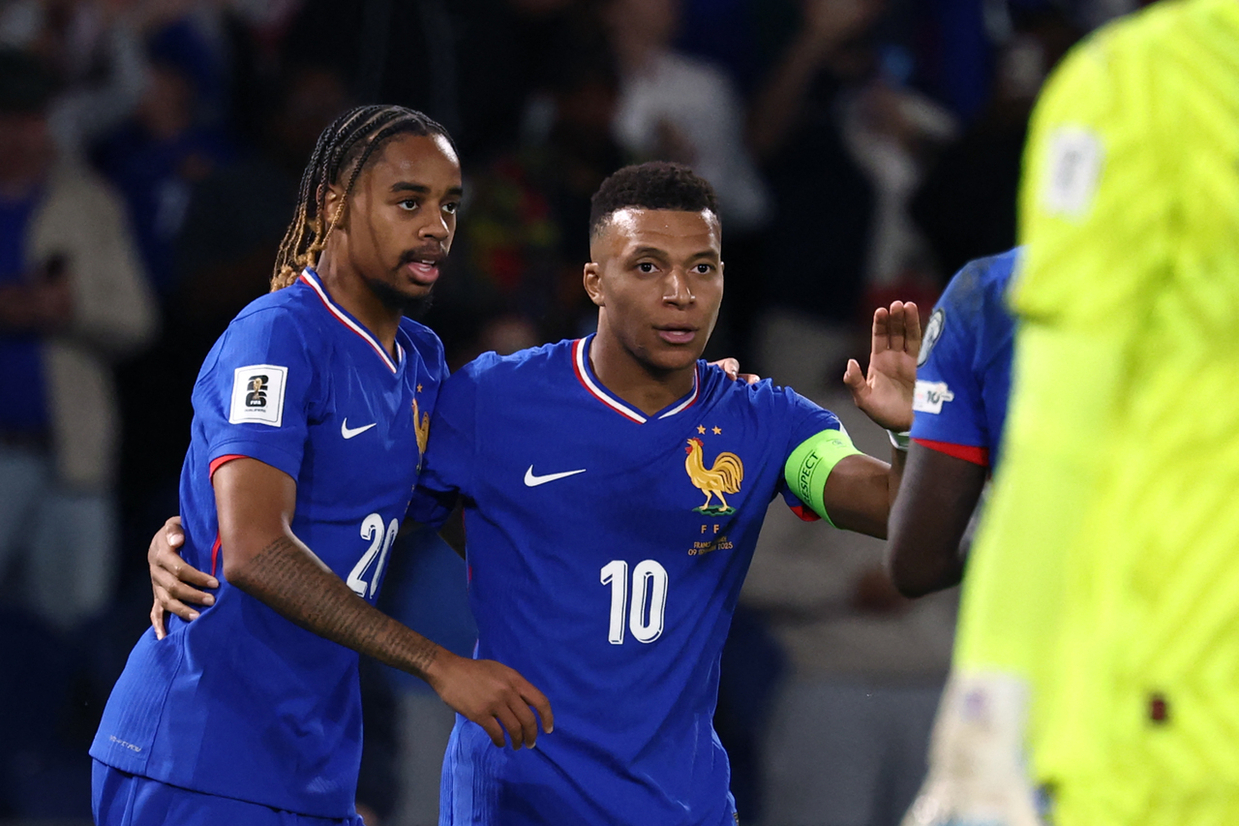 Islândia dá trabalho, mas França vence de virada em Paris