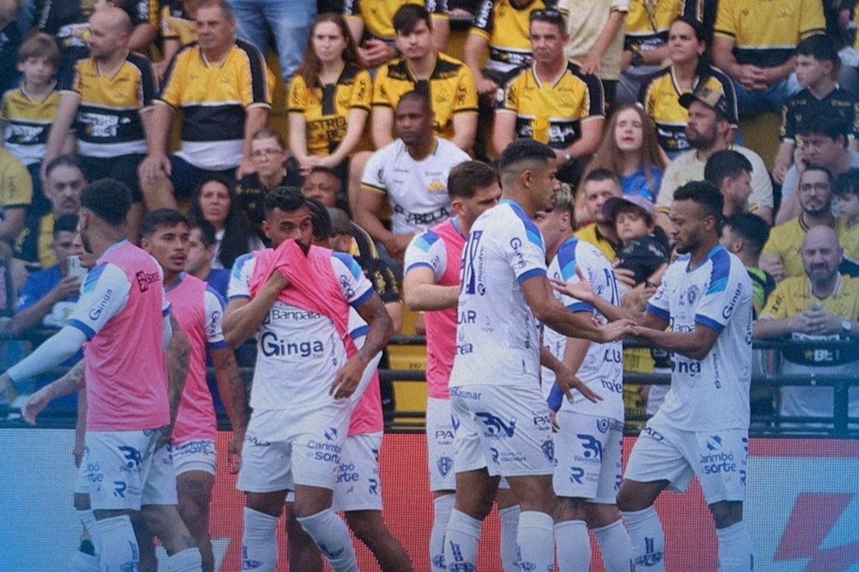 Lanterna da Série B, Paysandu vence o líder Criciúma em Santa Catarina