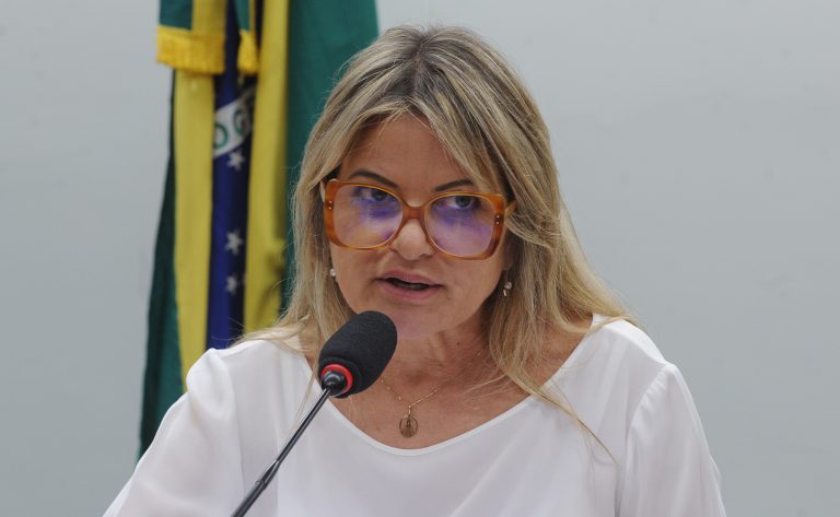 Lei institui a campanha Agosto Branco, de prevenção ao câncer de pulmão – Notícias