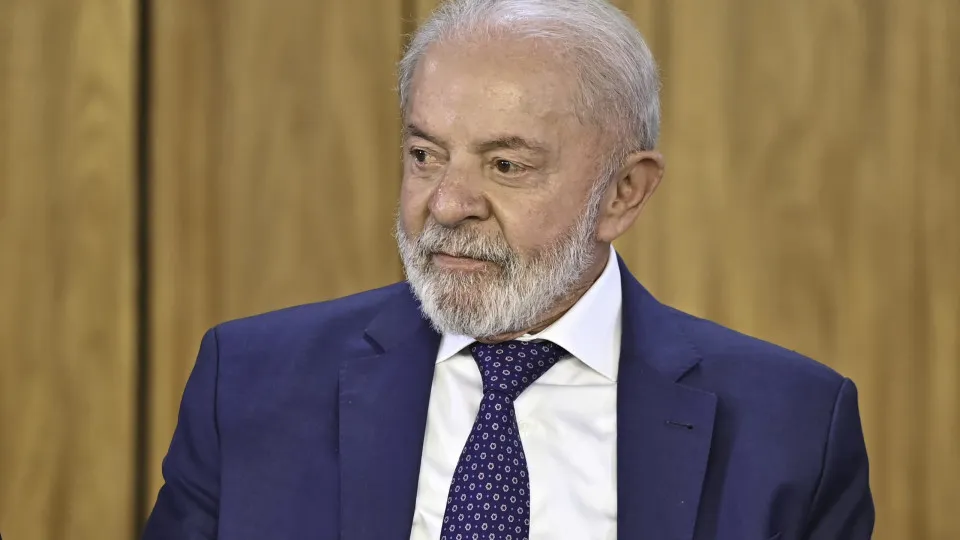 Lula relata problemas no avião da FAB no Pará