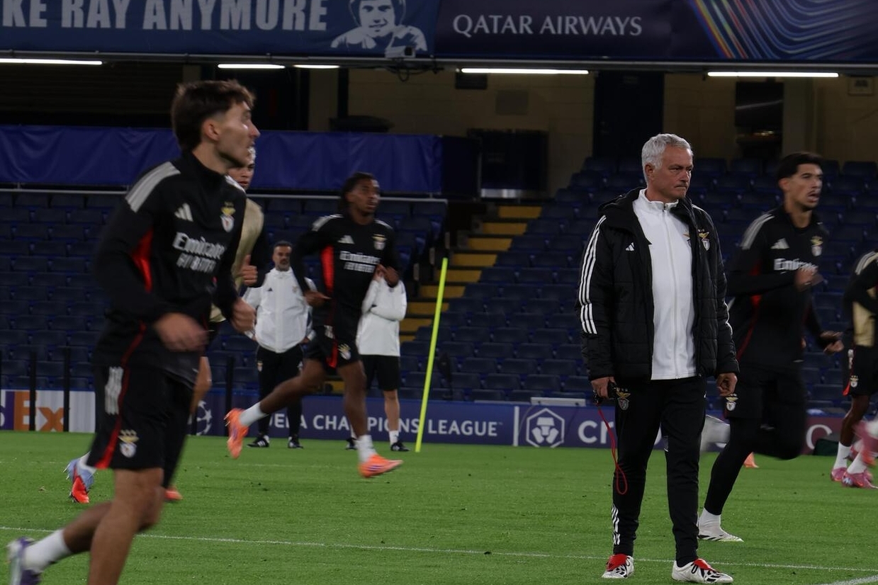 Mourinho volta à Champions após cinco anos em reencontro com Chelsea