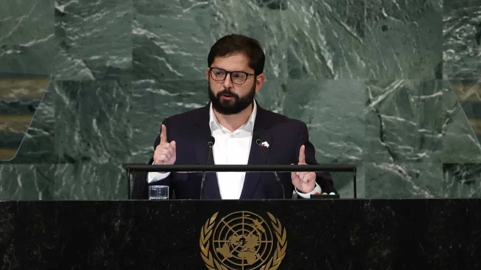 ‘Quero ver Netanyahu em um tribunal’, diz Boric na ONU