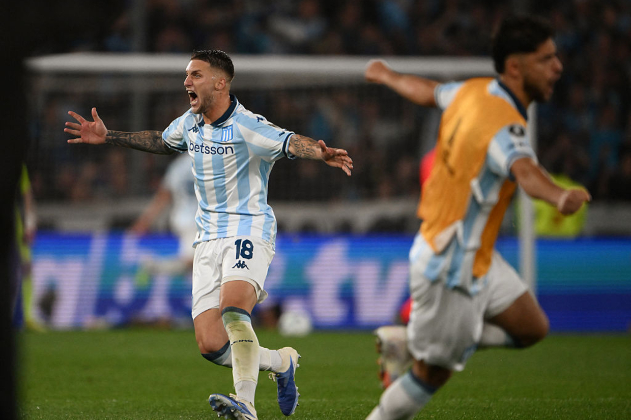 Racing volta a vencer Vélez e é primeiro semifinalista da Libertadores