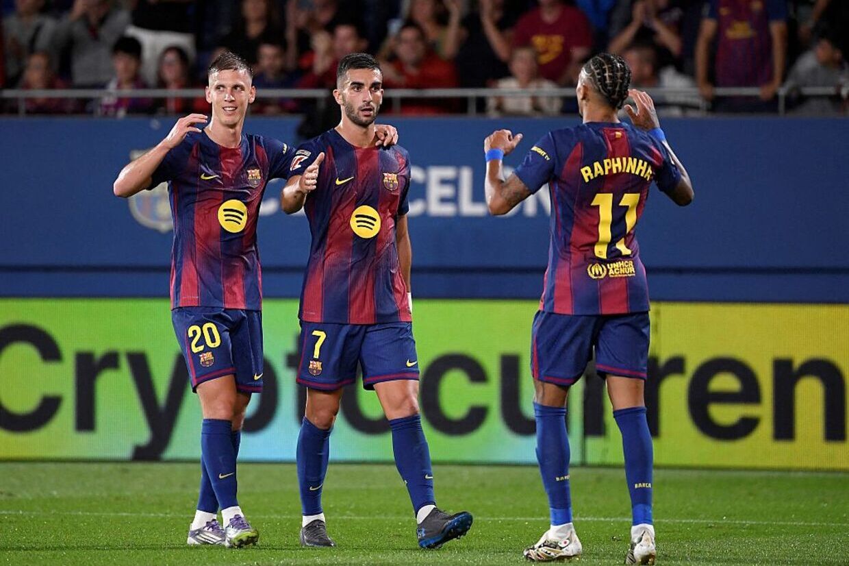 Raphinha dá assistência, Ferrán brilha e Barcelona vence mais uma em La Liga