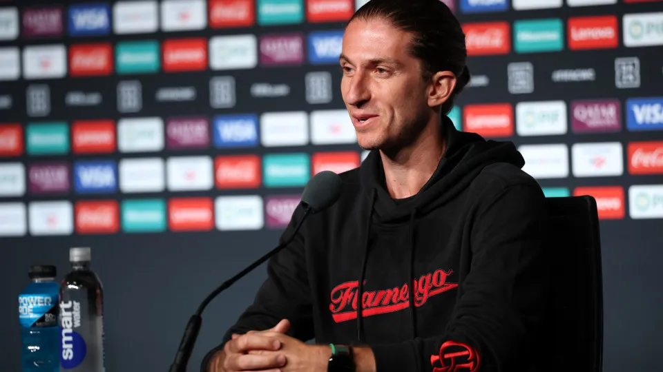 Filipe Luís projeta volta de Pedro ao Flamengo contra Pyramids