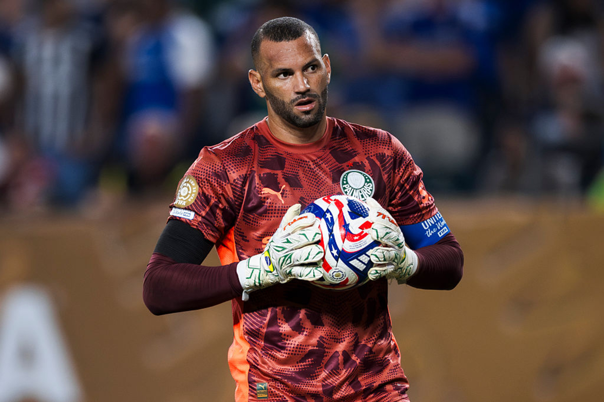 Weverton se torna o jogador com mais vitórias na Libertadores; Gómez também faz história