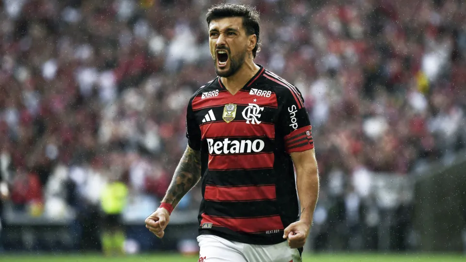 Arrascaeta supera Messi com folga e é eleito ‘Rei da América’