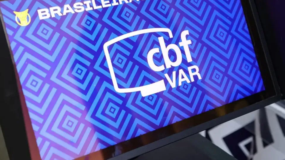CBF vai à Fifa por divulgação de áudios do VAR após pedido do São Paulo