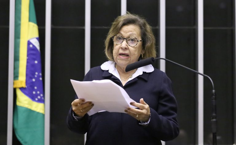 Câmara aprova projeto que exige uso de linguagem simples na comunicação de órgãos públicos – Notícias