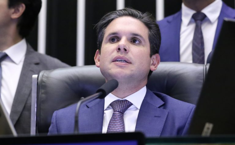 Câmara terá semana de votação de projetos sobre educação, diz Hugo Motta – Notícias