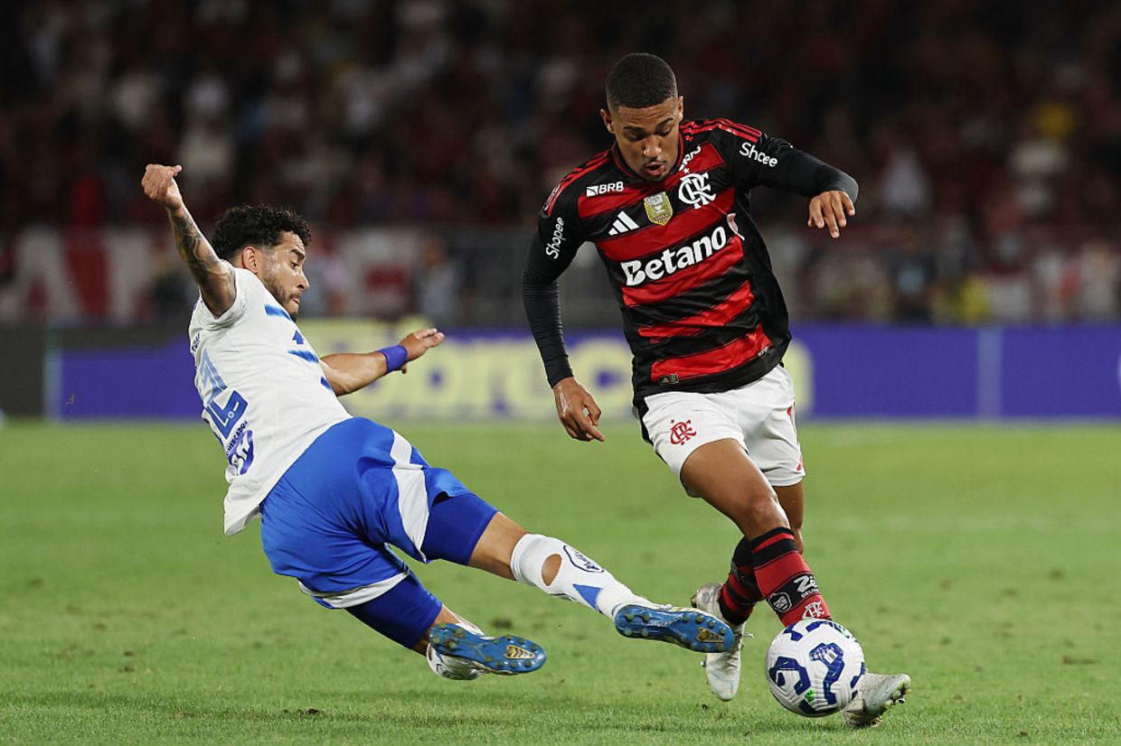 Em ´duelo de titãs´ no Maracanã, Fla e Cruzeiro lutam, mas não tiram o zero do placar