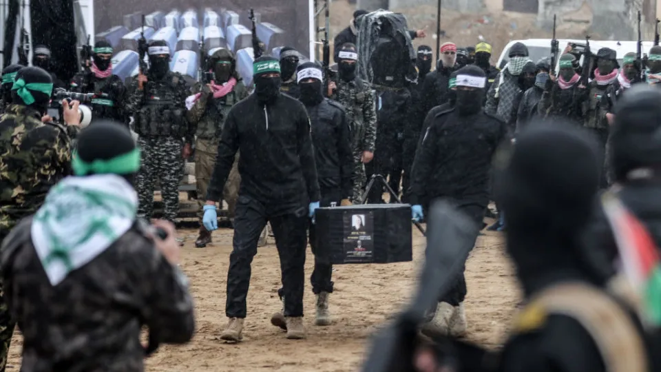 Hamas confirma que libertação de reféns “começa segunda-feira de manhã”