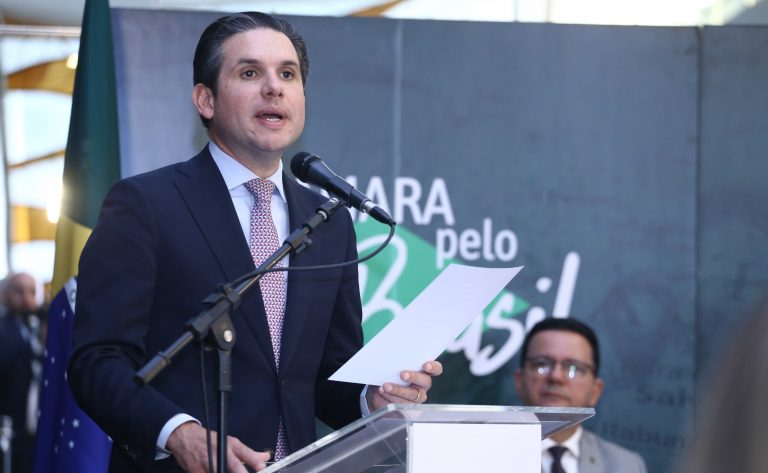 Hugo Motta destaca importância da comunicação e do trabalho parlamentar para a democracia – Notícias