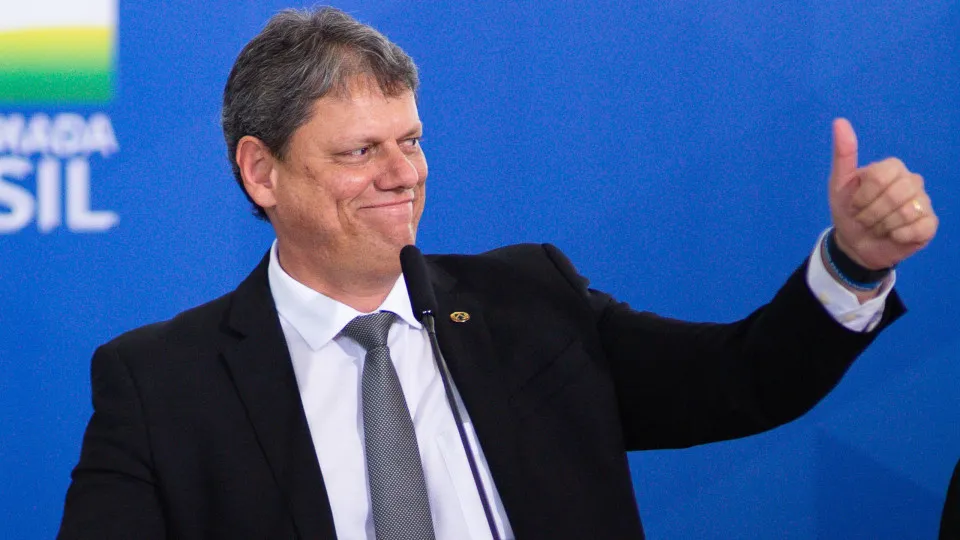 Tarcísio pede afastamento de 17 dias para férias nos EUA, e Ramuth assumirá Governo de SP