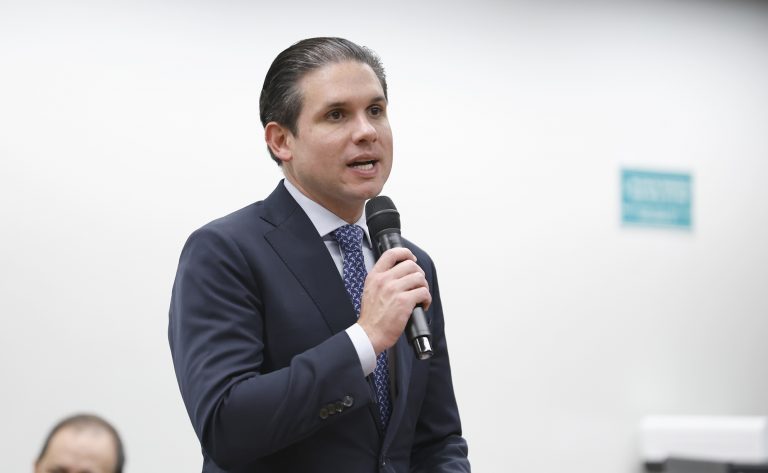 Motta anuncia votação do regime de urgência para projeto que cria bancada cristã – Notícias