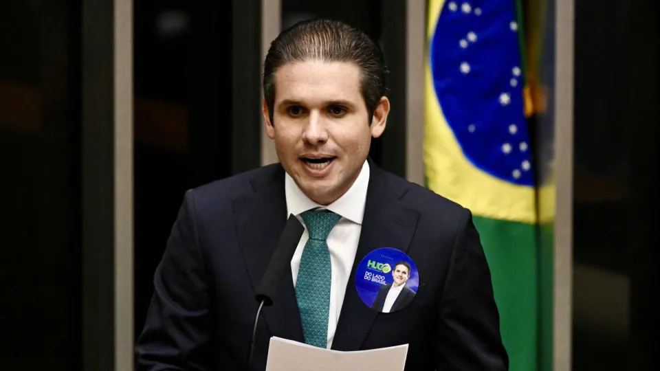 Motta confirma, no X, votação do projeto de isenção de IR na Câmara