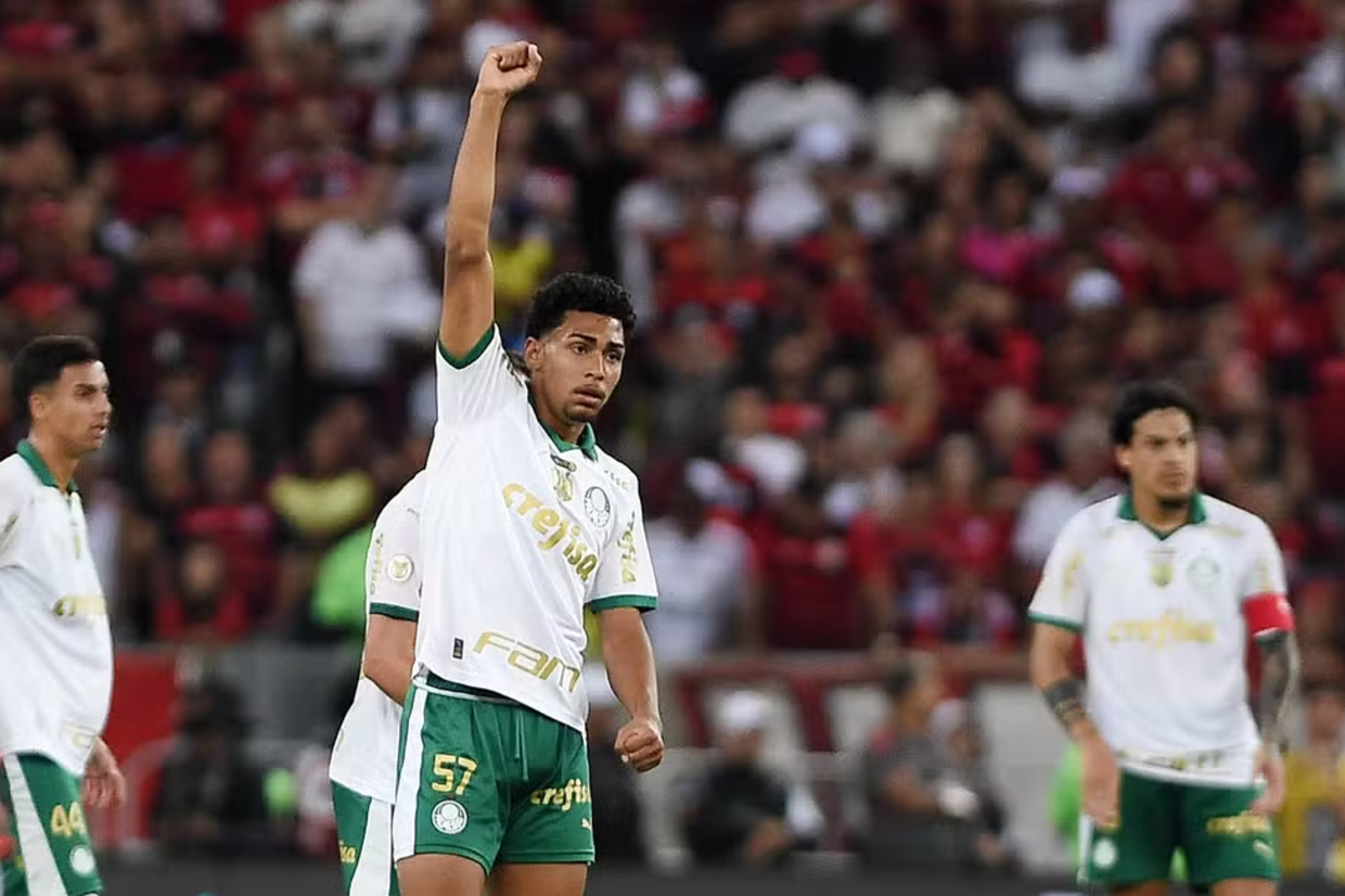 Palmeiras rejeita investida de árabes por Luighi, diz site