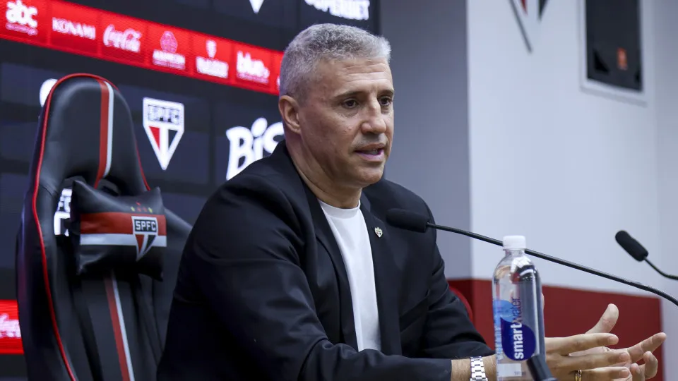 Crespo pede desculpas, e São Paulo ganha ânimo após reforço