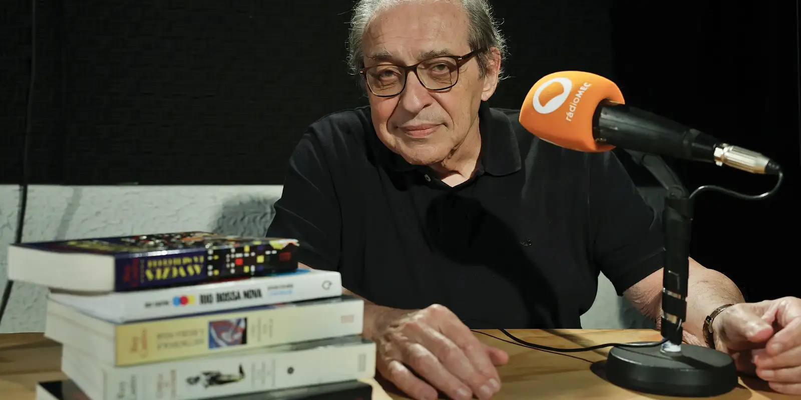 Ruy Castro vence prêmio principal do Jabuti com textos sobre Tom Jobim
