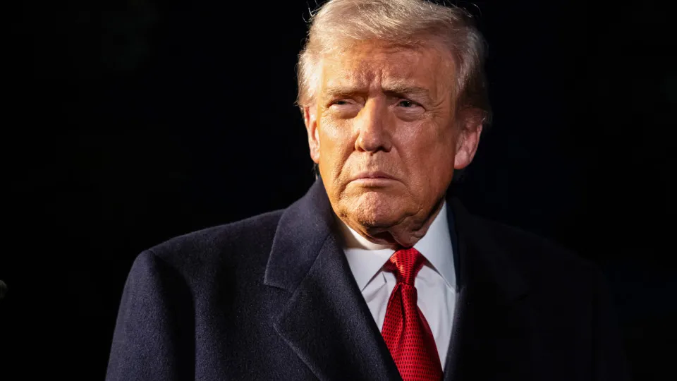 Trump se irrita com pergunta e diz que Epstein era um ‘pervertido doente’