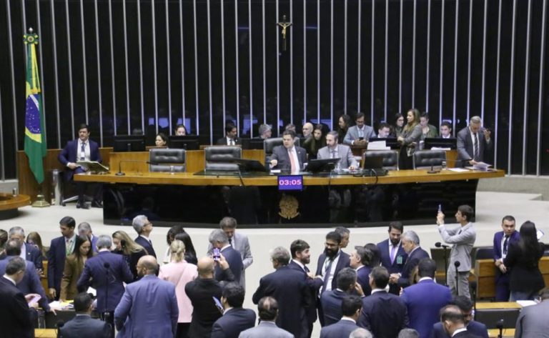 Alcolumbre defende votação dos vetos à Lei do Licenciamento Ambiental; acompanhe – Notícias