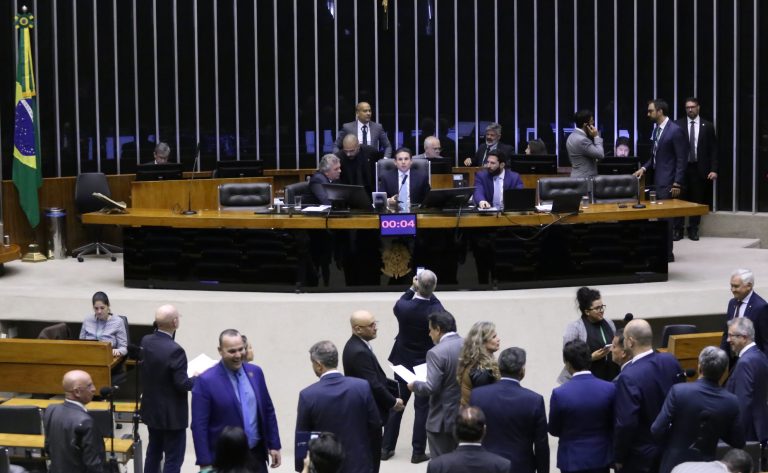 Câmara aprova regime de urgência para quatro projetos de lei; acompanhe – Notícias
