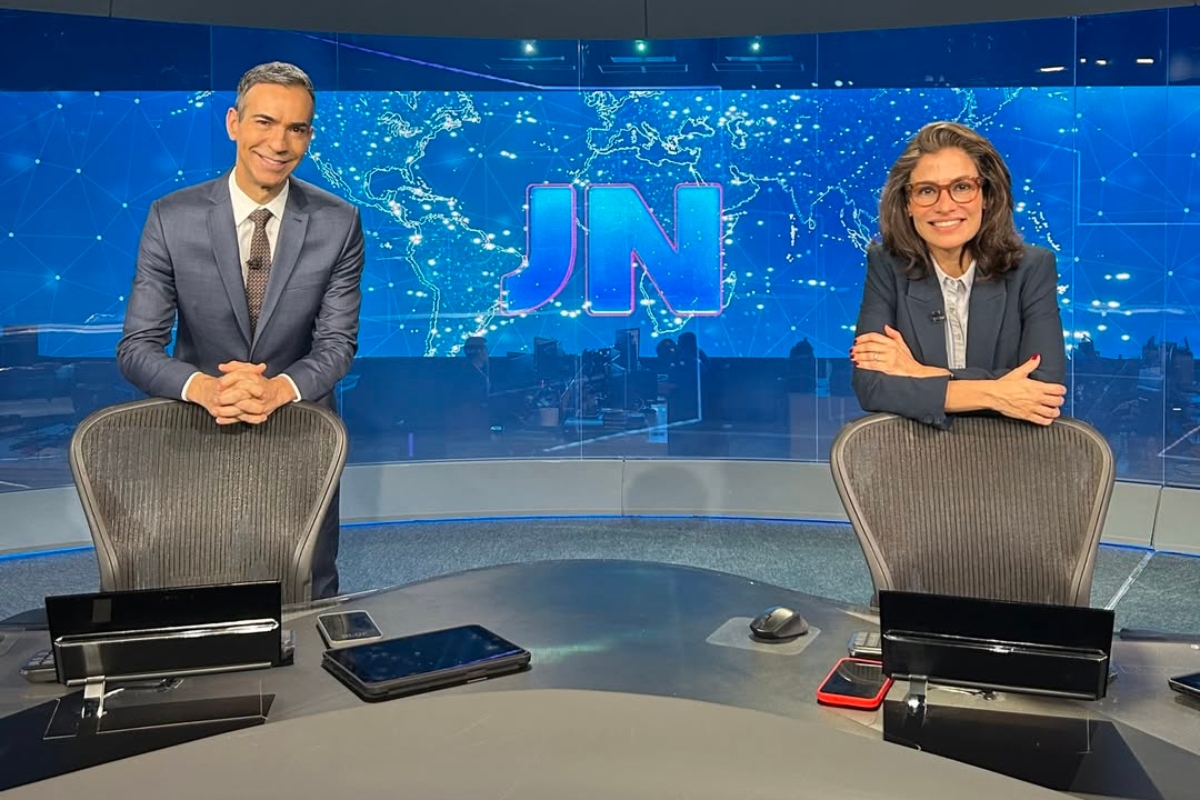 Estreia de César Tralli no JN tem mudança no ‘boa-noite’