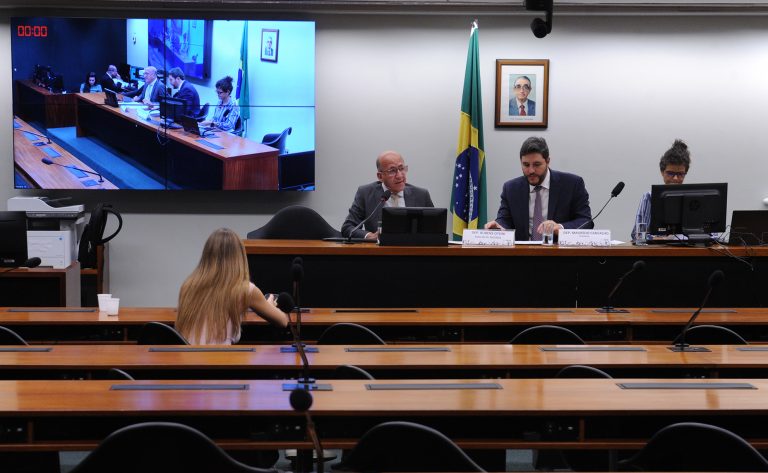 Governo afirma que 65% dos professores da educação básica ficarão isentos do Imposto de Renda – Notícias
