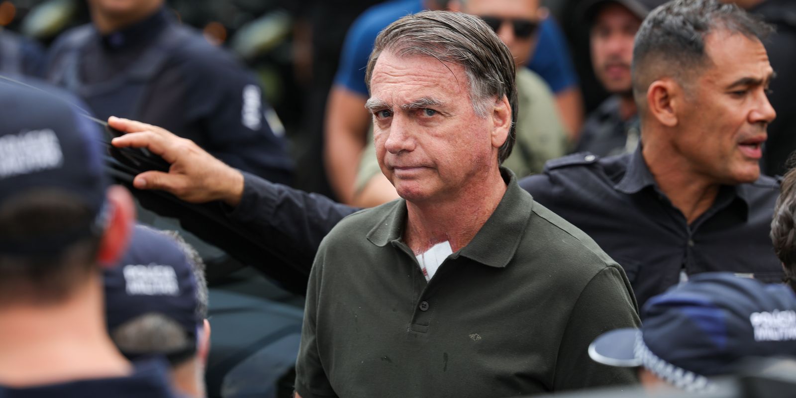 Moraes decide que Bolsonaro continuará preso na superintendência da PF